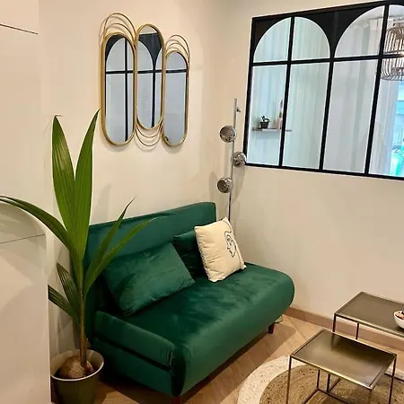 Cosy A 15 Min Champs Elysees Calme Elegant Apartment *