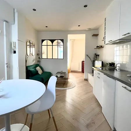 Cosy A 15 Min Champs Elysees Calme Elegant Apartman